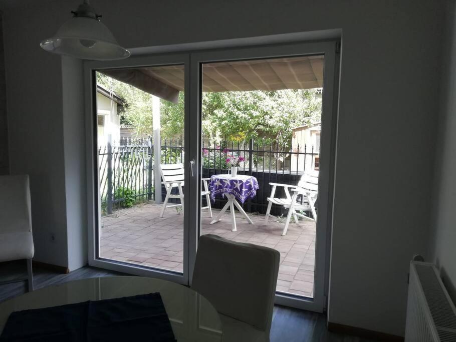 Stylish & Spacious Apartment With Patio Stams Exteriör bild