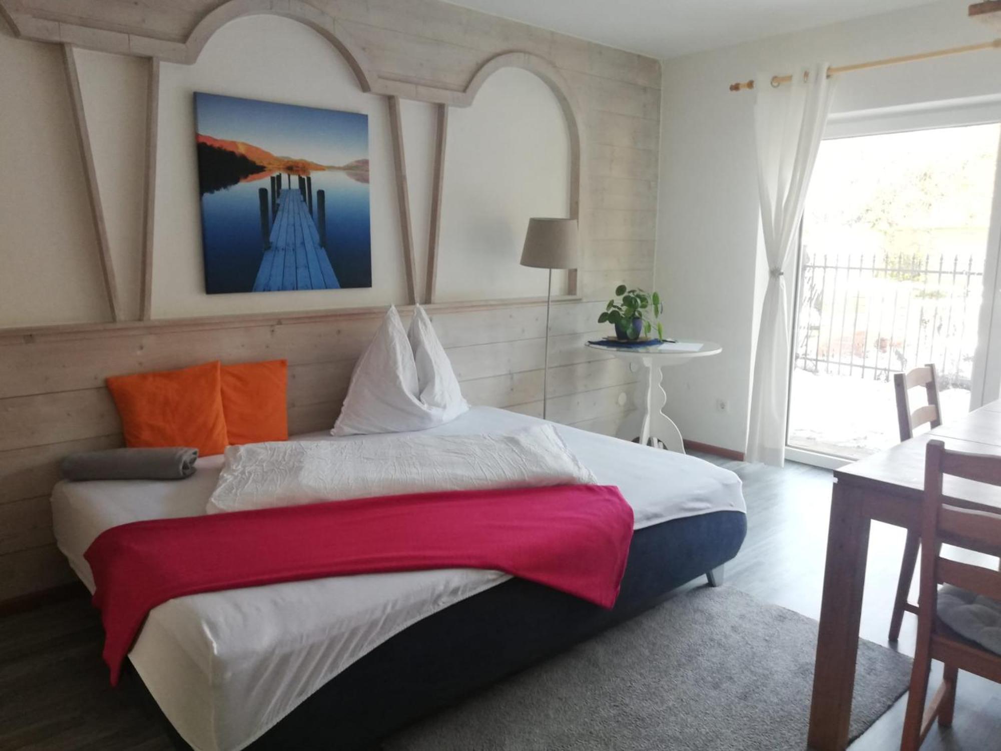 Stylish & Spacious Apartment With Patio Stams Exteriör bild